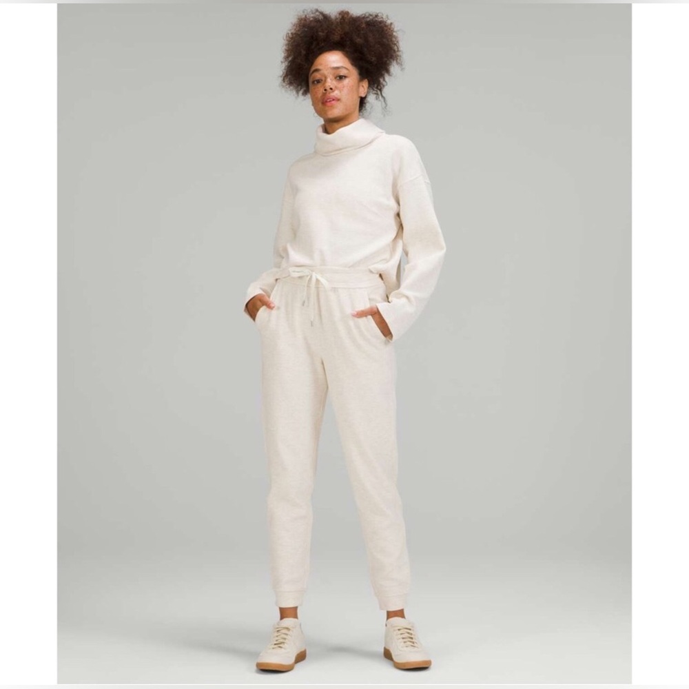 EUC LULULEMON Ribbed High-Rise Jogger 25" *7/8 Length Heathered White Opal 2 - Picture 3 of 13